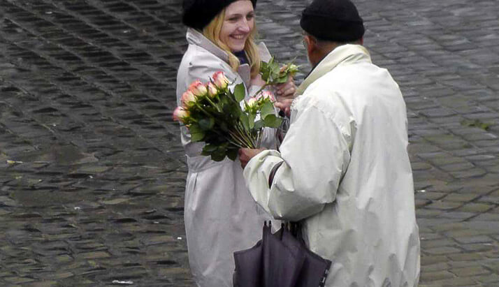 common-tourist-scams-online-2