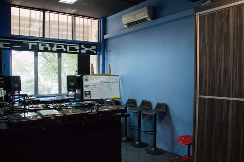 dj skool e-tracx singapore