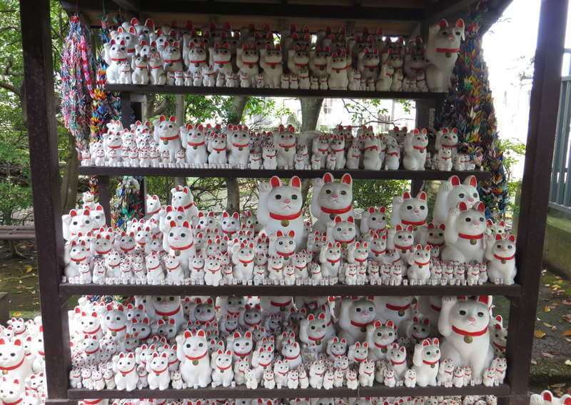 Gotokuji Temple fortune cat army